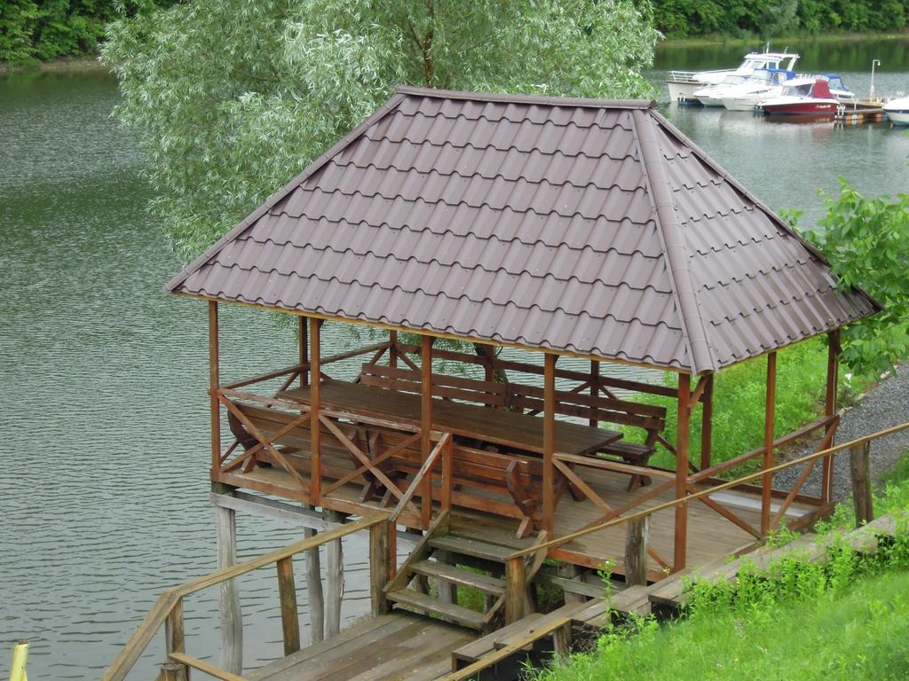 Hotel Yacht Club Mayak Dnistrivka Zimmer foto